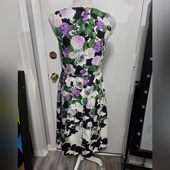 Talbots Oprah Collection Sleeveless Fit and Flare Floral Dress Size 4 - Picture 2 of 8